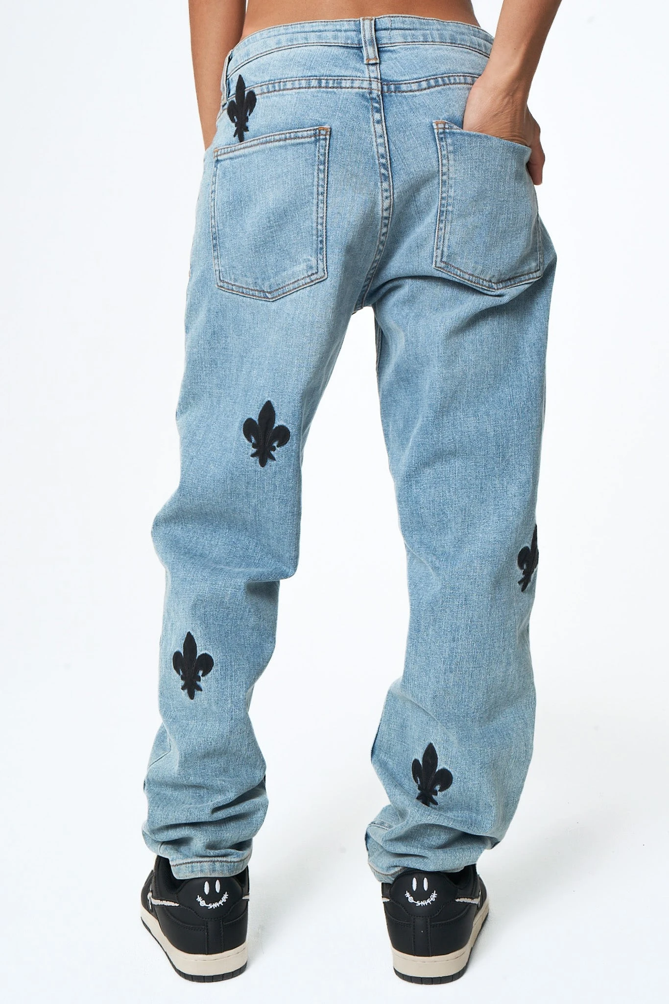 ELEVEN PARIS Beleo Bleu Jean 8 ELEVEN PARIS Beleo Bleu Jean – Image 6