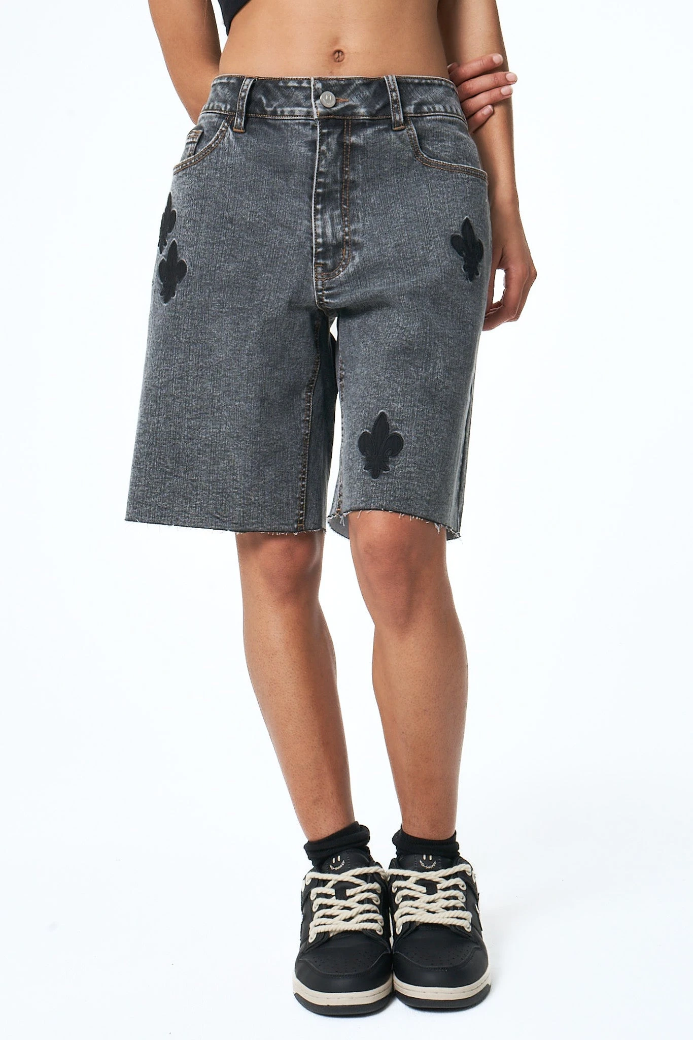 Nairobi Noir Délavé 6 Nairobi Noir Délavé – Image 4