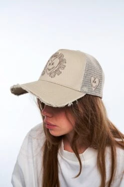 ELEVEN PARIS Nelsa Beige -Eleven Paris casquettes9647 56c141f7 f061 4e0a b2e9 7baa4da0f3a2